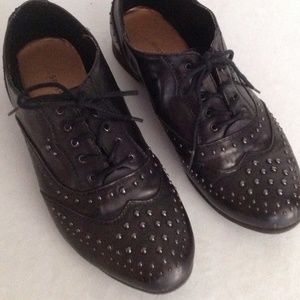 Black lace-up flats, studded Call it Spring